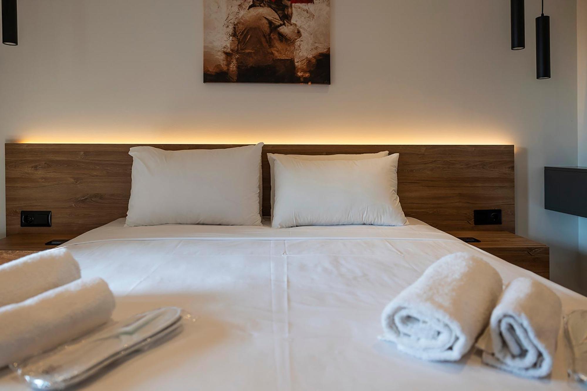 Akira Suites Afytos Eksteriør bilde